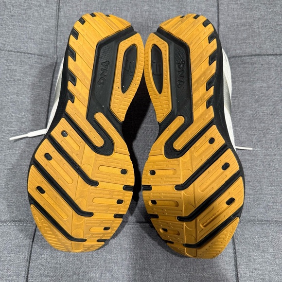 Brooks Women’s Launch 9 Neutral Running Shoe - Picture 5 of 7